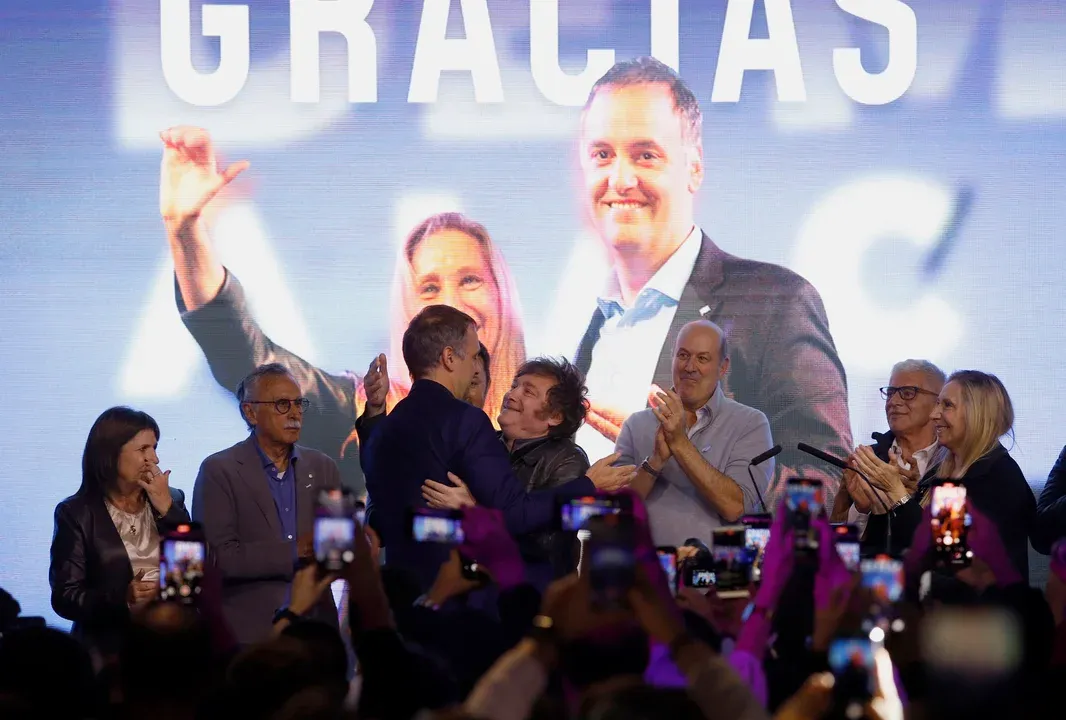 adorni elecciones